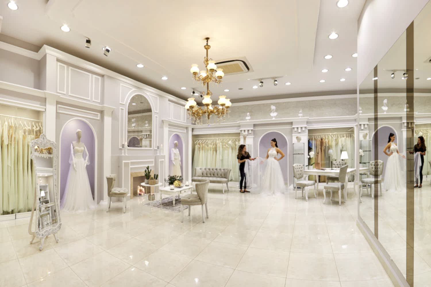 Gelinliğinizi Seçmeye Giderken..